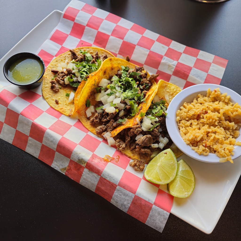 Caseys Bar & Grill | restaurant | 7001 Val Monte Dr, Guntersville, AL 35976, USA | 2564863383 OR +1 256-486-3383