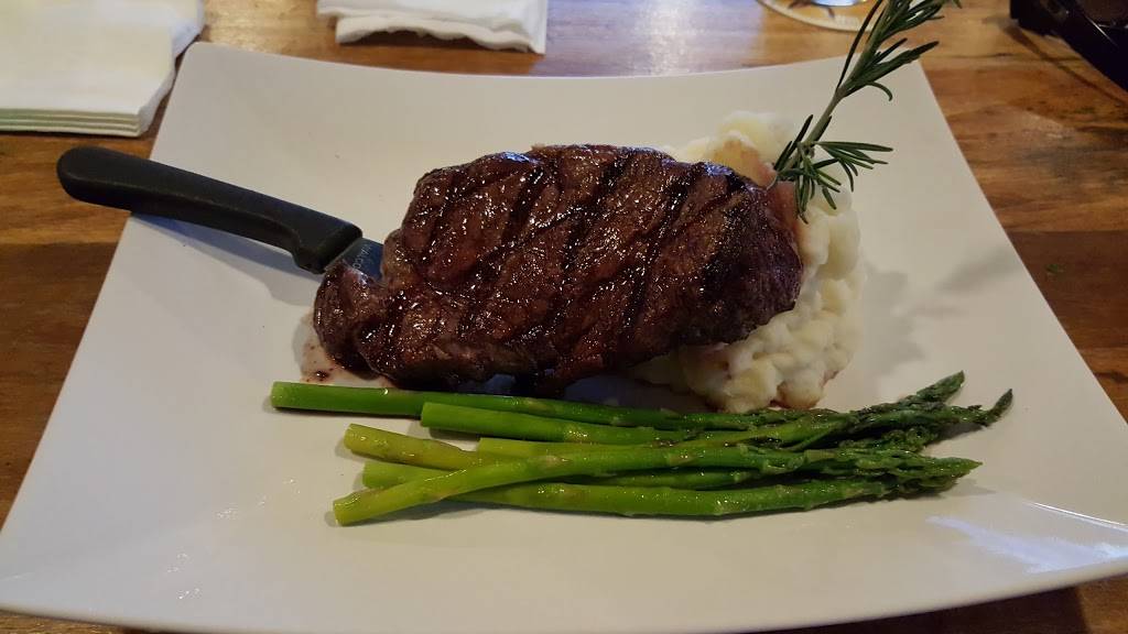 Blooms Irish Pub | restaurant | 2391 S El Camino Real, San Clemente, CA 92672, USA | 9492180120 OR +1 949-218-0120