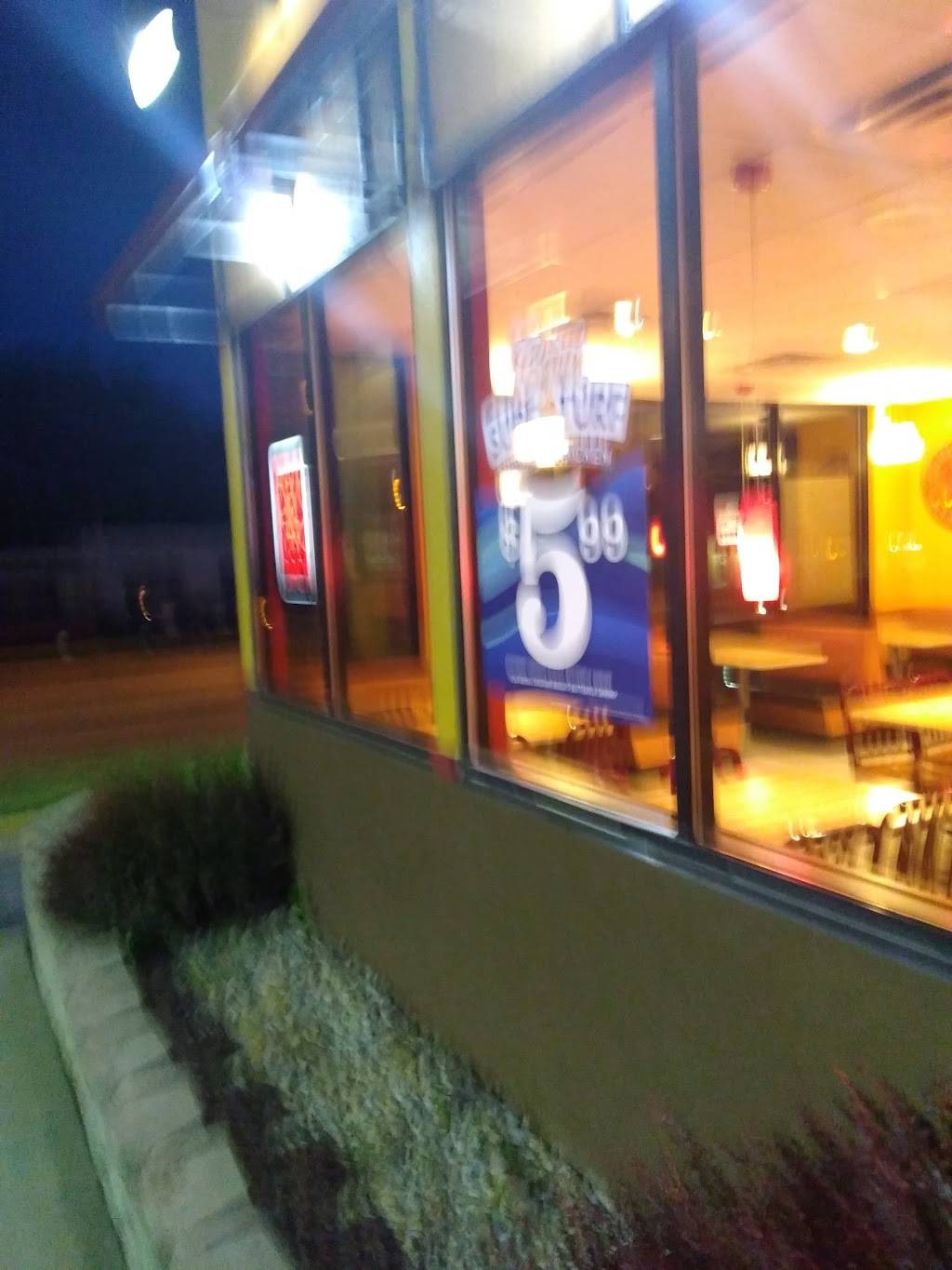 Popeyes Louisiana Kitchen | restaurant | 6102 Ames Ave, Omaha, NE 68104, USA | 4024556331 OR +1 402-455-6331