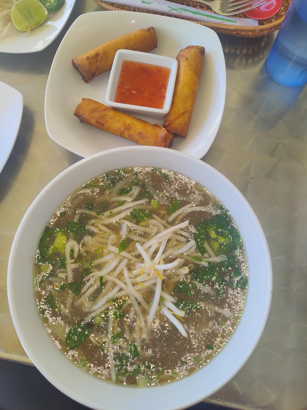 Whats The Pho | restaurant | 462 Larkfield Center, Larkfield-Wikiup, CA 95403, USA | 7077917633 OR +1 707-791-7633