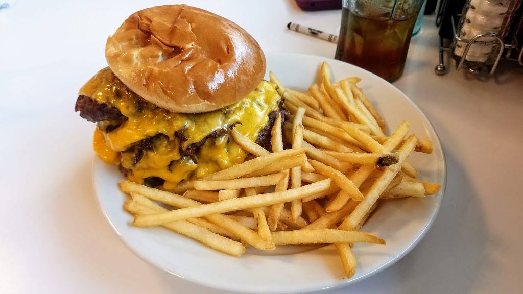 Steak n Shake | restaurant | 889 N Bridge St, Chillicothe, OH 45601, USA | 7402171194 OR +1 740-217-1194