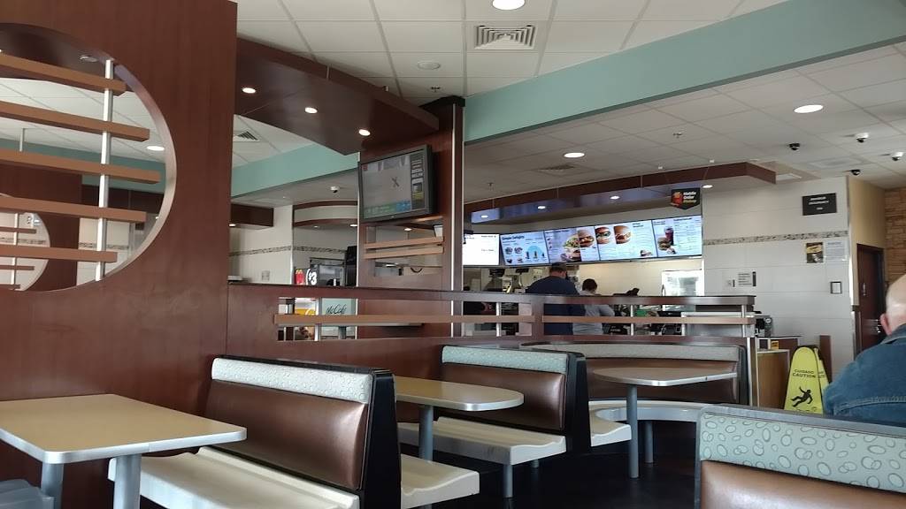 McDonalds | cafe | 1492 E 2nd St Marketplace, Beaumont, CA 92223, USA | 9518458236 OR +1 951-845-8236