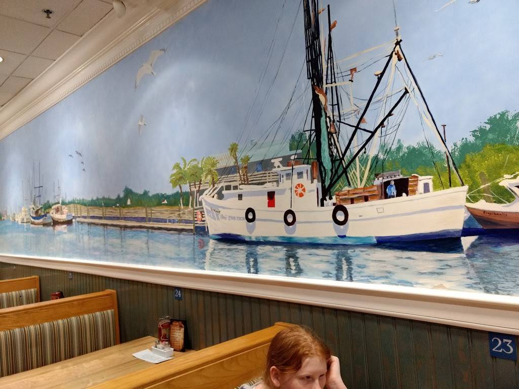 The Hook Seafood & Oyster House | restaurant | 3301 N Main St, Anderson, SC 29621, USA | 8642221431 OR +1 864-222-1431