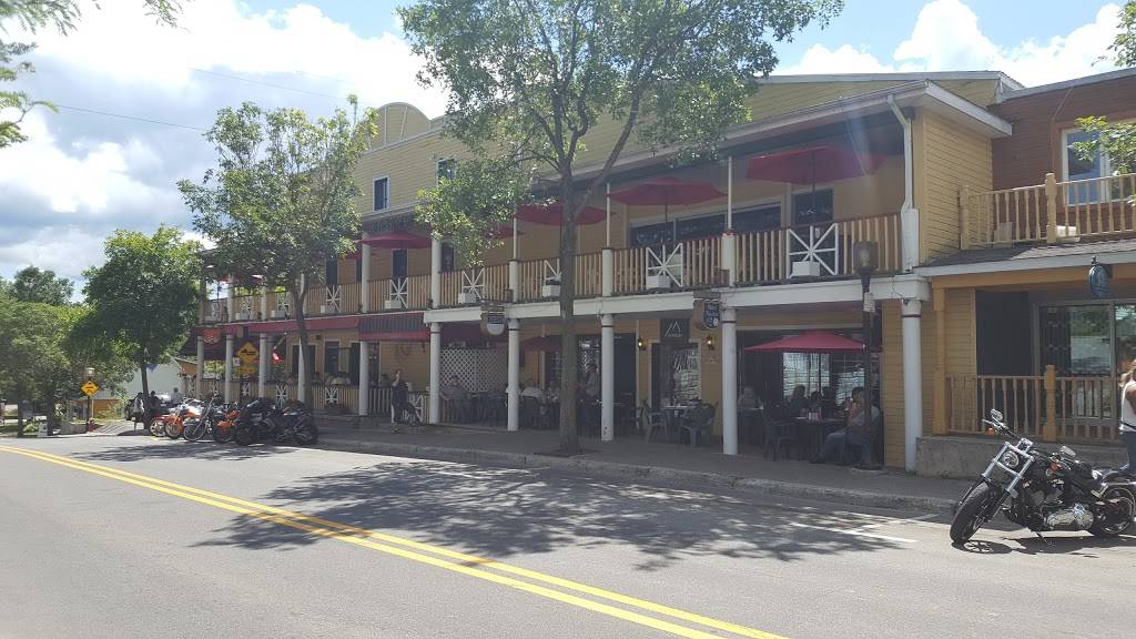 Bar le Montagnard | night club | 514 Rue Principale, Saint-Donat-de-Montcalm, QC J0T 2C0, Canada | 8194242075 OR +1 819-424-2075