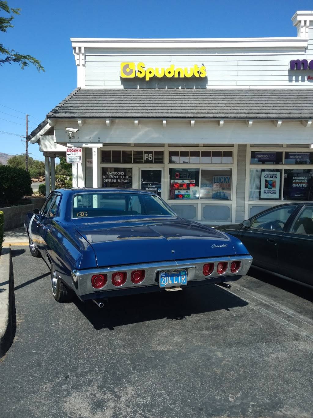 Spudnuts Donuts | bakery | 2311 E Ave S, Palmdale, CA 93550, USA | 6612651888 OR +1 661-265-1888
