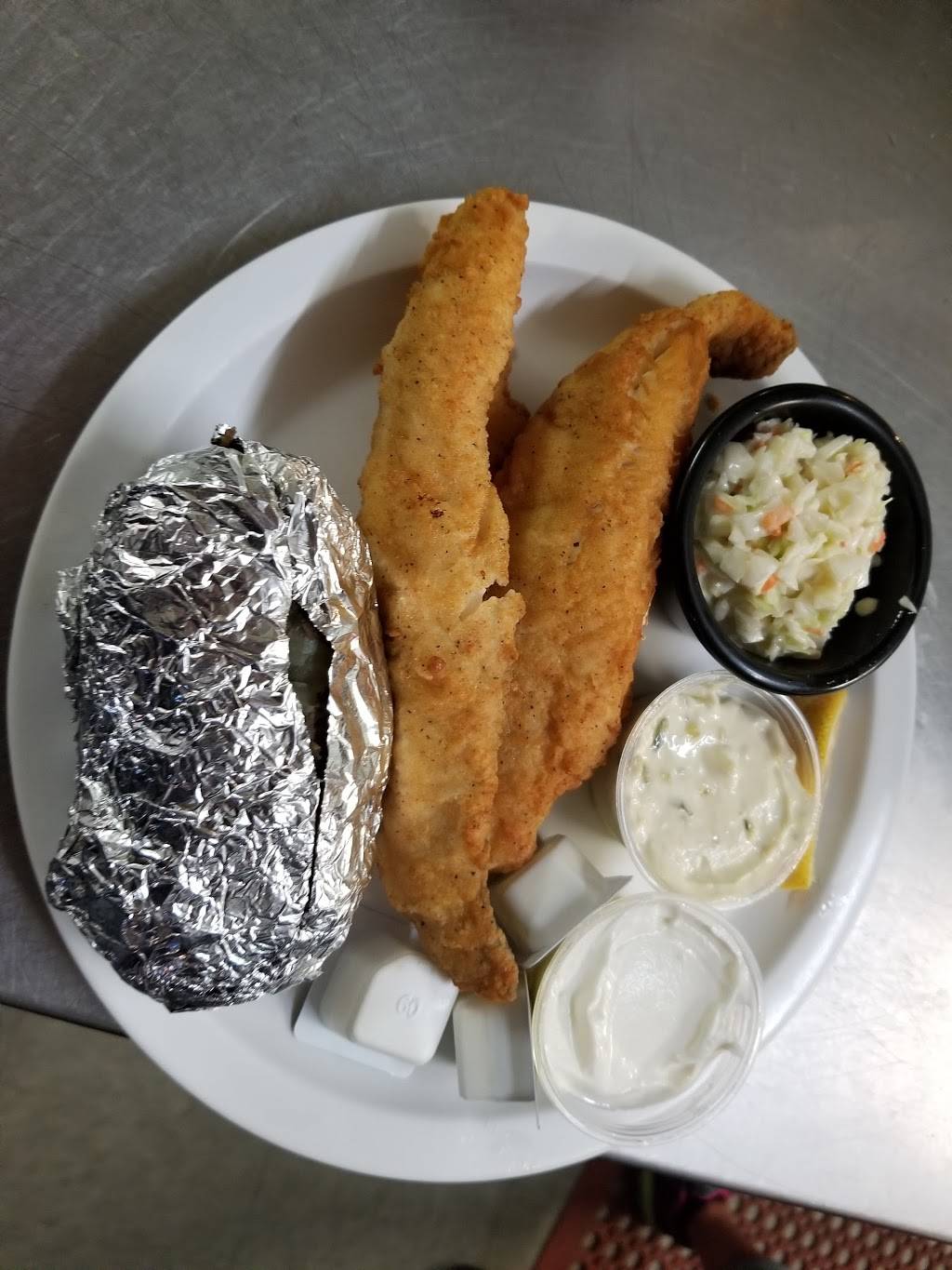 Red Zone Pub & Grill | restaurant | 403 W High St, Milton, WI 53563, USA | 6088689126 OR +1 608-868-9126