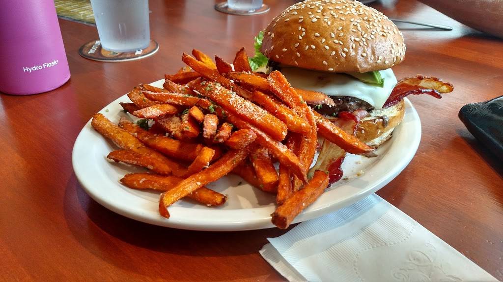 Sequoia | Brewing Company | restaurant | 124 W Main St, Visalia, CA 93291, USA | 5596272537 OR +1 559-627-2537