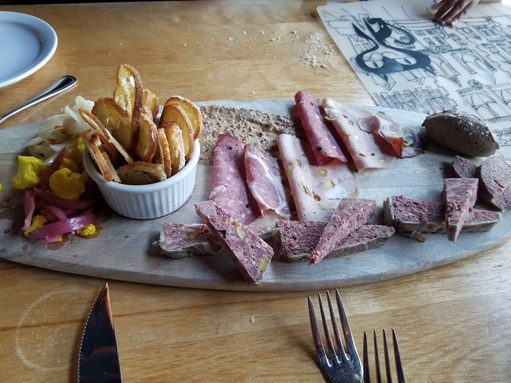 Laurelhurst Market | restaurant | 3155 E Burnside St, Portland, OR 97214, USA | 5032063097 OR +1 503-206-3097