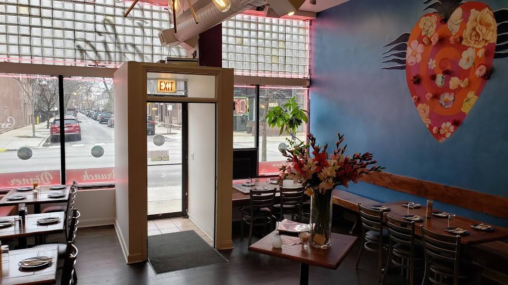 La Celia Latin Kitchen | restaurant | 2890 N Milwaukee Ave, Chicago, IL 60618, USA | 7733607536 OR +1 773-360-7536