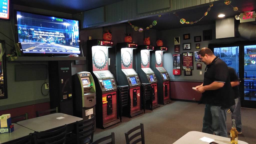 C Js Pub | restaurant | 1027 Schuster Ave, Kalamazoo, MI 49001, USA | 2693420270 OR +1 269-342-0270