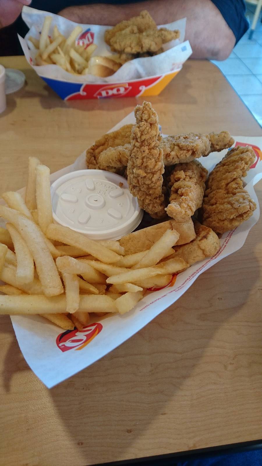 Dairy Queen Grill & Chill | restaurant | 1780 Sycamore Rd, DeKalb, IL 60115, USA | 8157588876 OR +1 815-758-8876