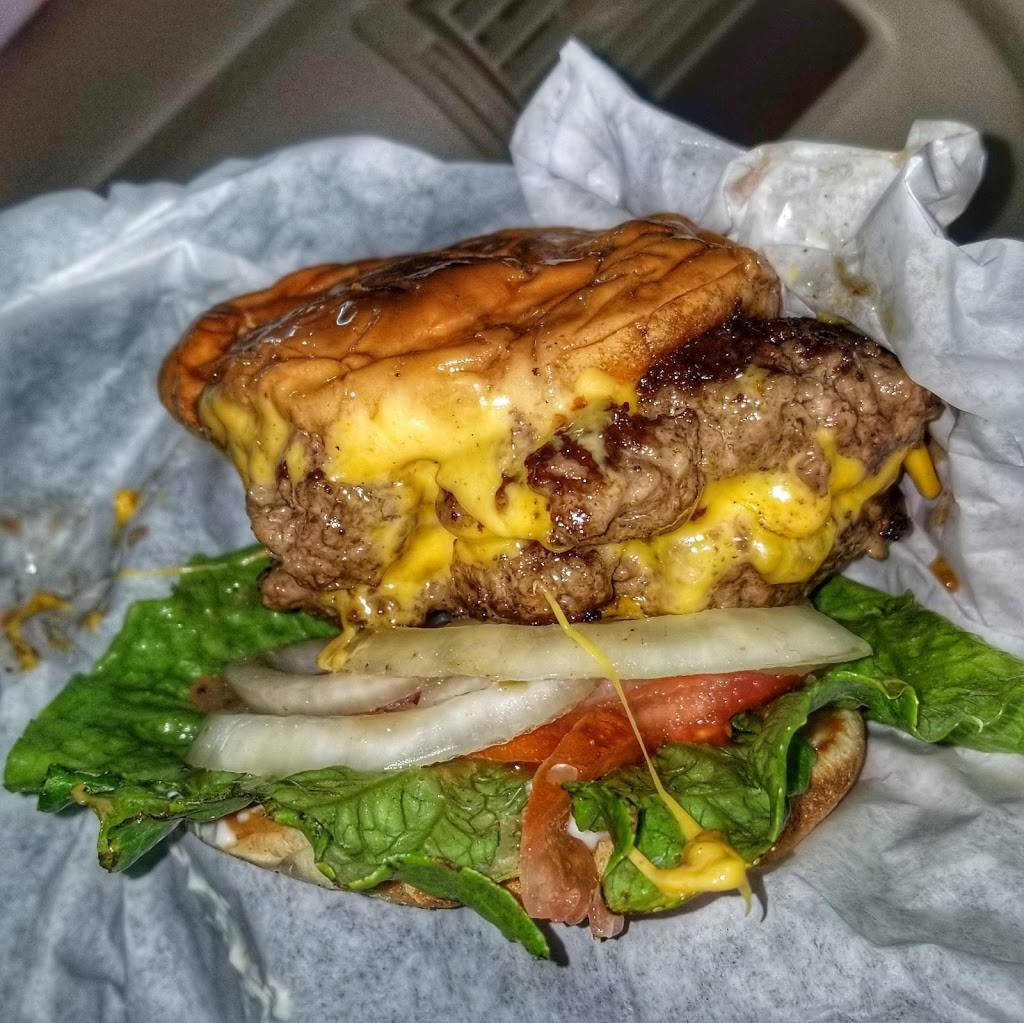 88 Giant Burgers To Go | restaurant | 19845 CA-88, Pine Grove, CA 95665, USA | 2092967277 OR +1 209-296-7277