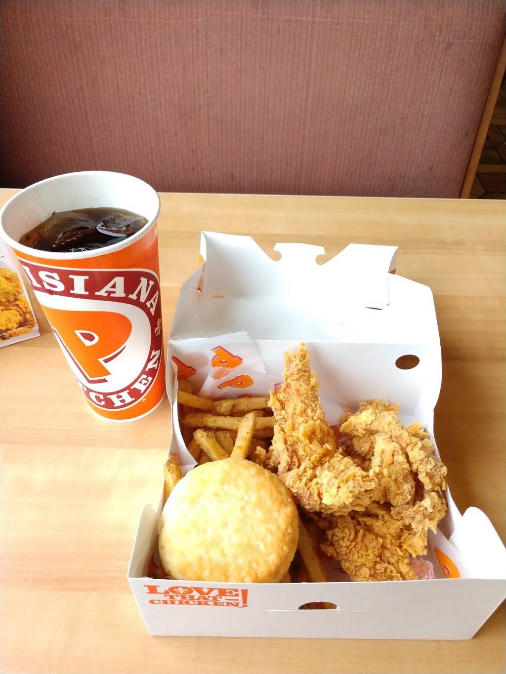 Popeyes Louisiana Kitchen | restaurant | 11240 Veterans Memorial Dr, Houston, TX 77067, USA | 2818470506 OR +1 281-847-0506