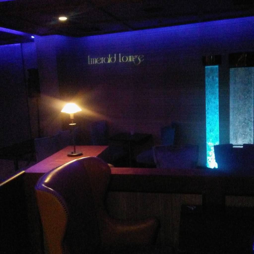 Emerald Lounge | restaurant | 25205 La Paz Rd, Laguna Hills, CA 92653, USA | 9495865000 OR +1 949-586-5000