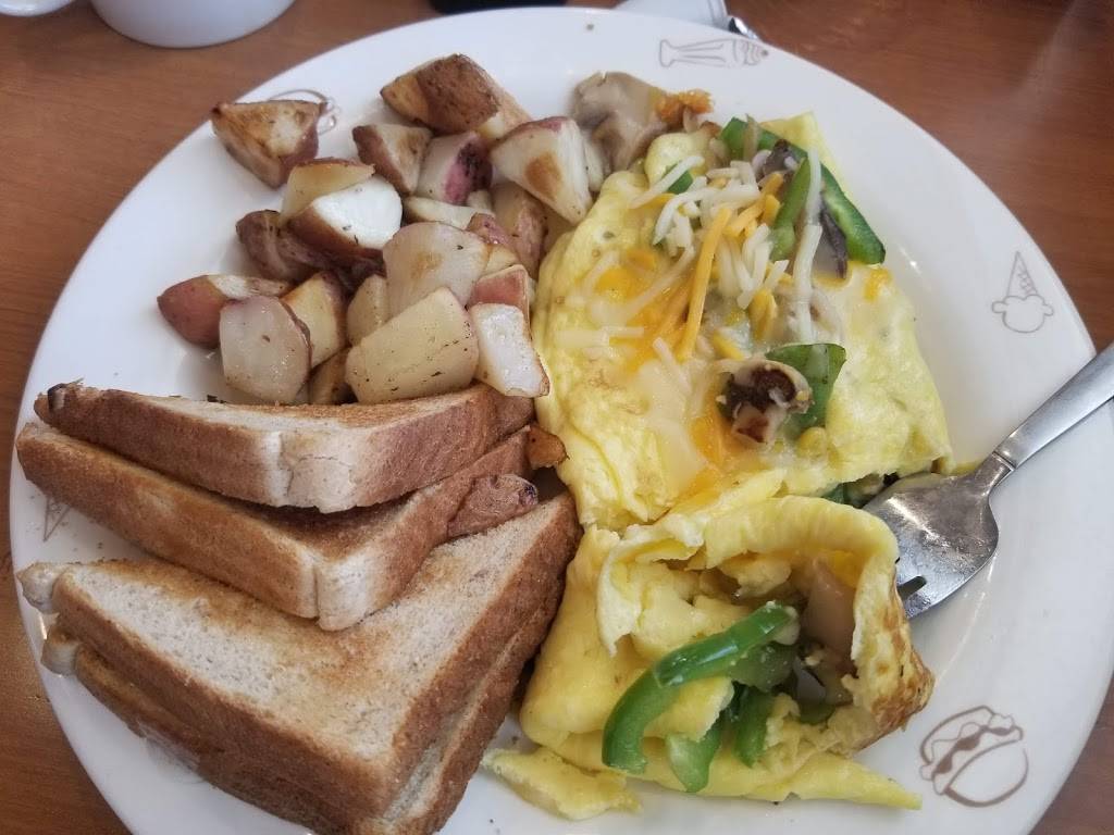 Friendlys | restaurant | 1655 Columbia Ave, Lancaster, PA 17603, USA | 7173925271 OR +1 717-392-5271