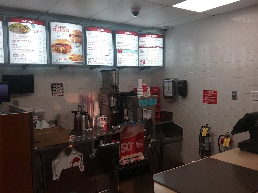 Wendys | restaurant | 6225 W Capitol, Milwaukee, WI 53216, USA | 4144381435 OR +1 414-438-1435