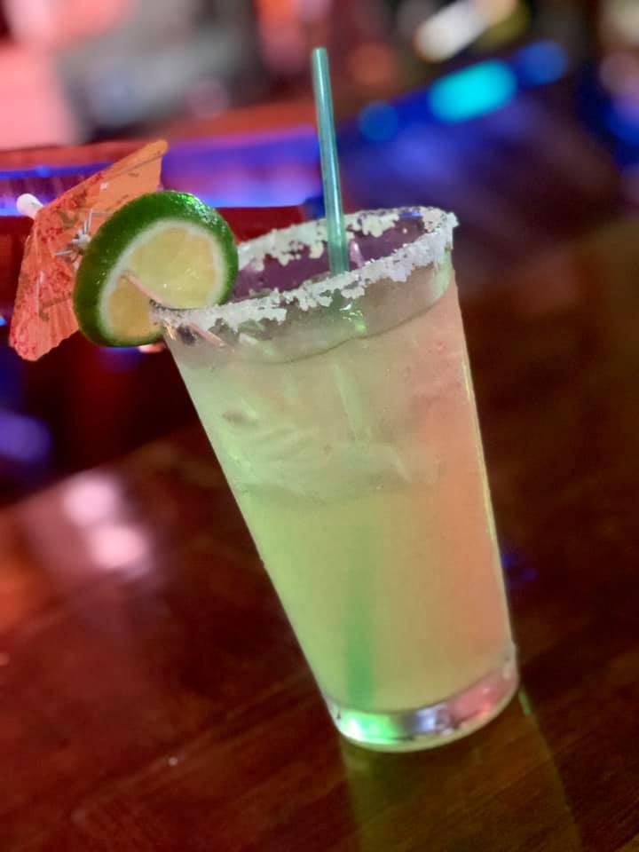 Septembers Bar & Grill | night club | 500 W Southern Ave, Mesa, AZ 85210, USA | 4809695373 OR +1 480-969-5373