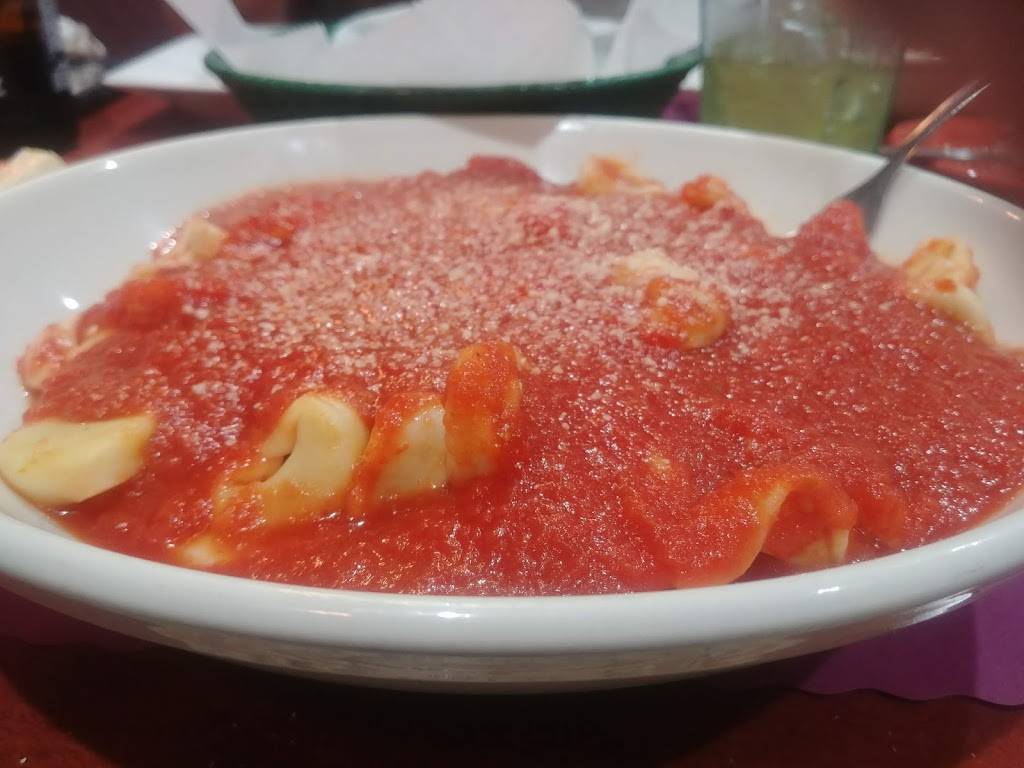 Lidos Pizza Restaurant | restaurant | 75 Pomeroy Ave, Meriden, CT 06450, USA | 2036343959 OR +1 203-634-3959