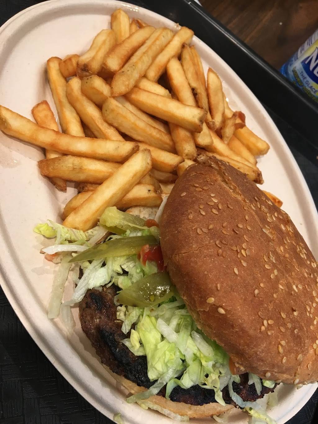 Paramount Fine Foods | restaurant | Terminal 1, 6301 Silver Dart Dr, Mississauga, ON L5P 1B2, Canada | 4167763100 OR +1 416-776-3100