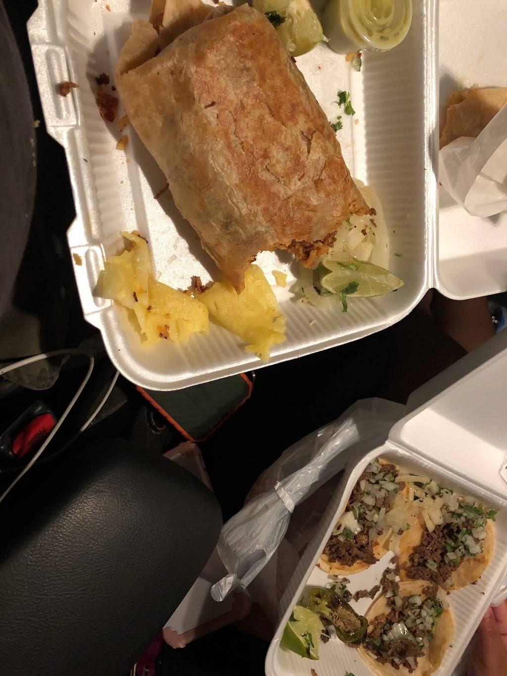 Tacos El Jarocho Veracruzano | restaurant | 1430 S New Braunfels Ave, San Antonio, TX 78210, USA | 2108527930 OR +1 210-852-7930