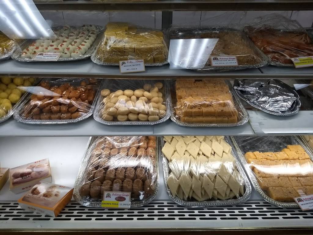 Mayuri Bakery, Chaat & Sweets | restaurant | 2560 152nd Ave NE, Redmond, WA 98052, USA | 4258816284 OR +1 425-881-6284