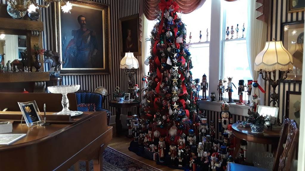 Grand Oaks | restaurant | 302 W Main St, Cartersville, GA 30120, USA | 7703826322 OR +1 770-382-6322