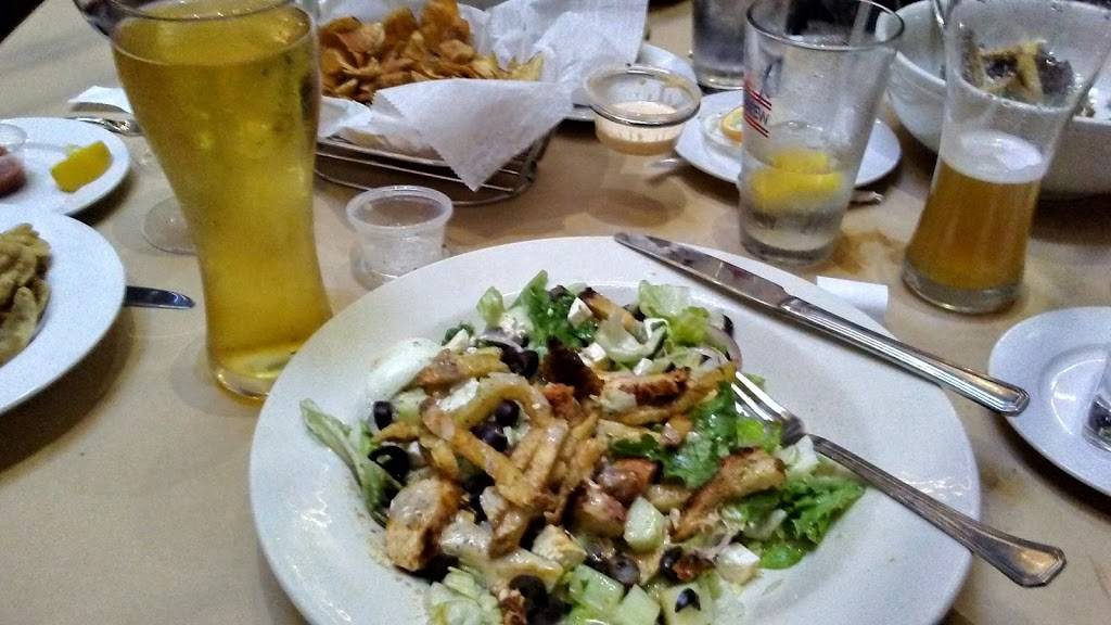 Crane Room Grille | restaurant | 3009 Wilmington Rd, New Castle, PA 16105, USA | 7246561553 OR +1 724-656-1553