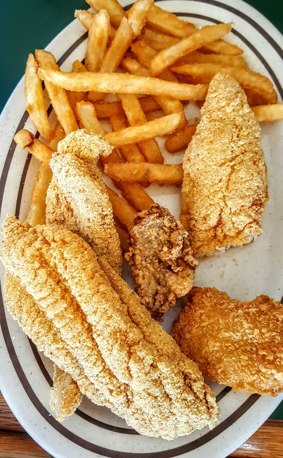 The Hush Puppy | meal takeaway | 1820 N Nellis Blvd, Las Vegas, NV 89110, USA | 7024380005 OR +1 702-438-0005