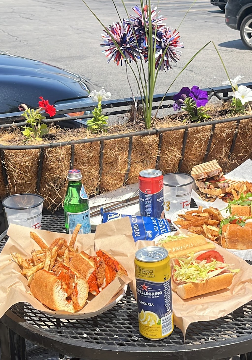 Amici Italian Specialties | restaurant | 4630 N Cumberland Ave, Chicago, IL 60656, USA | 8728132179 OR +1 872-813-2179