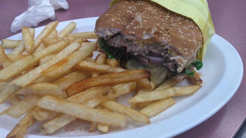 Primo Burgers | restaurant | 43369 10th St W, Lancaster, CA 93534, USA | 6619457538 OR +1 661-945-7538