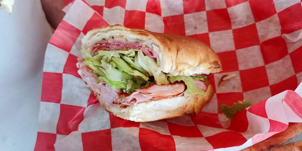 The Fat Apple | restaurant | 6704 Bayshore Rd #101, North Fort Myers, FL 33917, USA | 2395674743 OR +1 239-567-4743