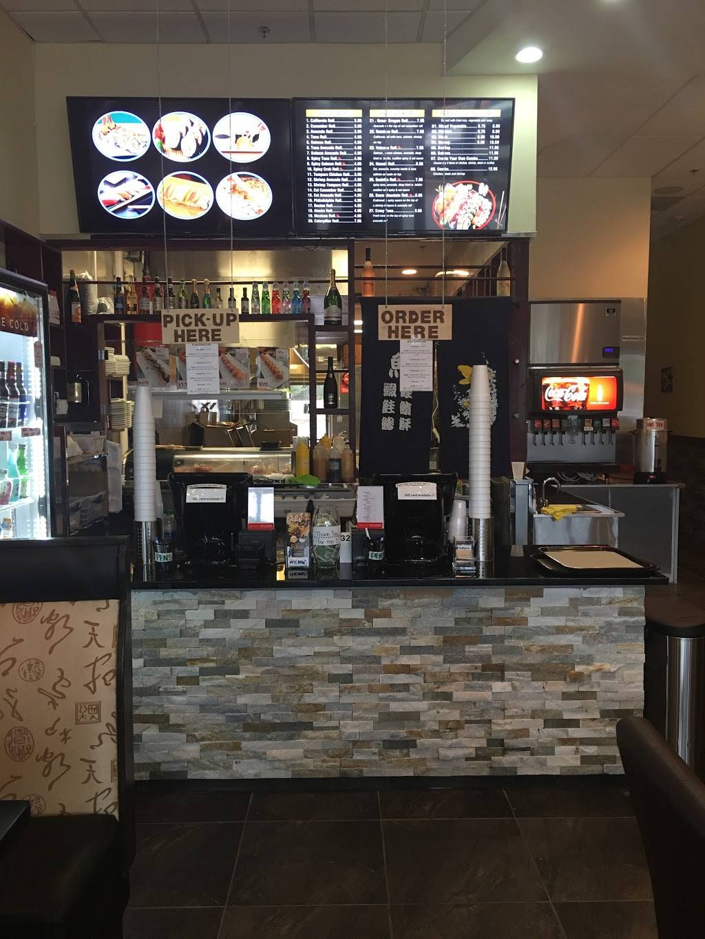 Fugu Hibachi & Sushi | restaurant | 321 Jacaranda Blvd, Venice, FL 34292, USA | 9412203916 OR +1 941-220-3916