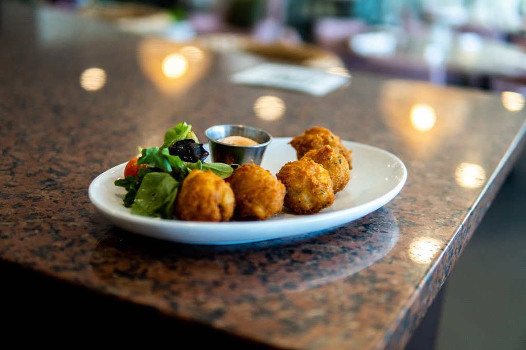 Morgans at Arlen Beach | restaurant | 5701 Collins Ave, Miami, FL 33140, USA | 3057638561 OR +1 305-763-8561