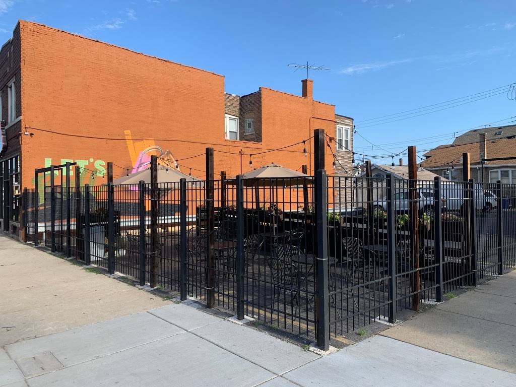 Rolling Chicago Cafe | restaurant | 3904 W 47th St, Chicago, IL 60632, USA | 7739402492 OR +1 773-940-2492