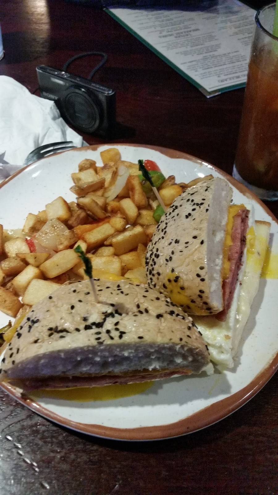 The Tavern on Main | restaurant | 123 Main St, El Segundo, CA 90245, USA | 3103223645 OR +1 310-322-3645