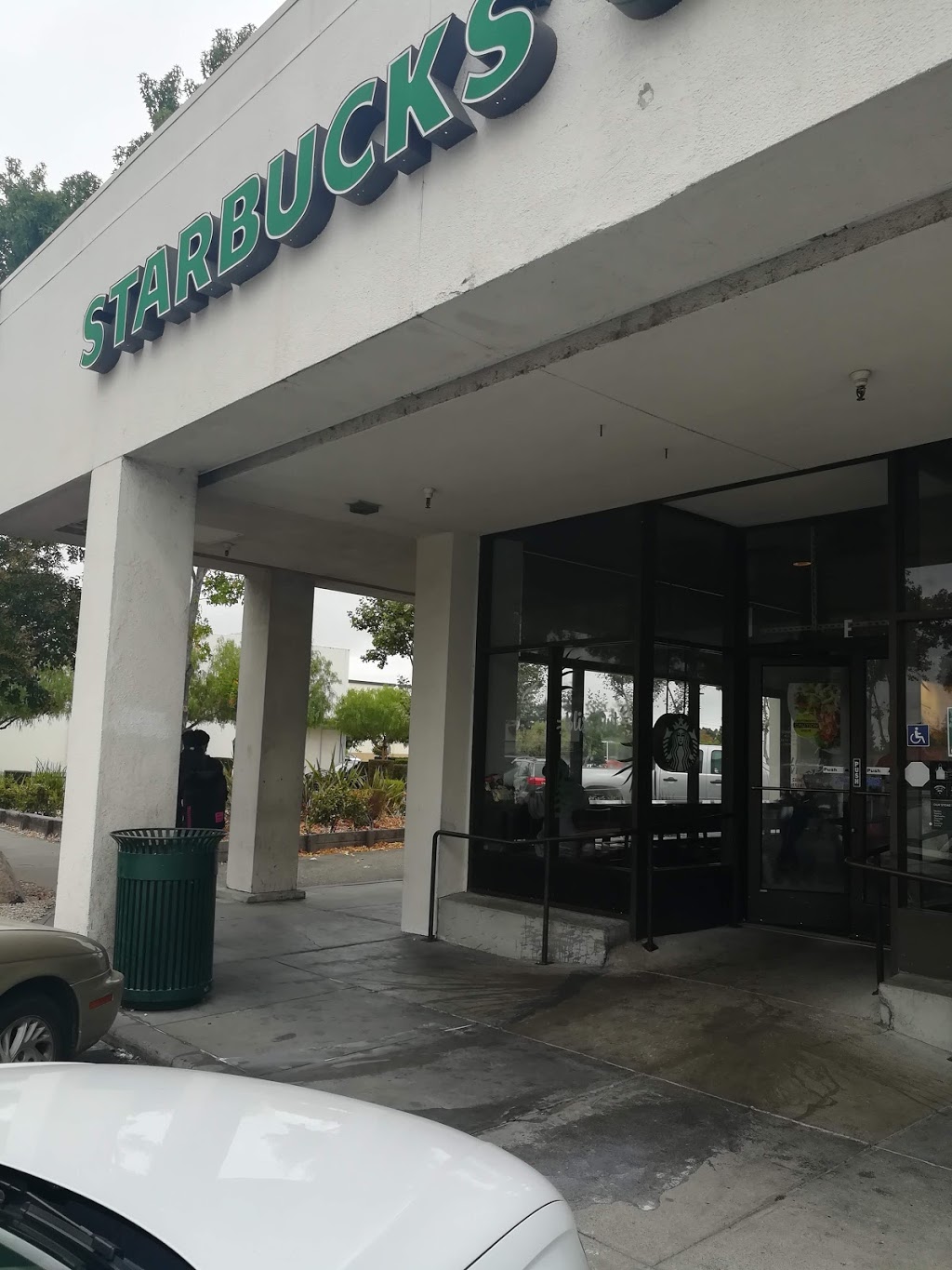 Starbucks | cafe | 1701 Willow Pass Rd Suite C, Concord, CA 94520, USA | 9256852694 OR +1 925-685-2694