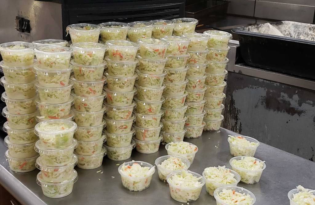 Sharks Fish & Chicken | restaurant | 1250 Burnham Ave, Calumet City, IL 60409, USA | 7088680088 OR +1 708-868-0088