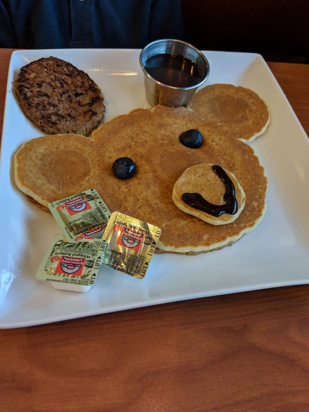 Louies Ham & Corn Beef Shop | restaurant | 11450 E 9 Mile Rd, Warren, MI 48089, USA | 5867571330 OR +1 586-757-1330