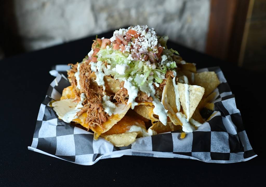 Ziggys Street Food & Live Music | restaurant | 302 2nd St, Hudson, WI 54016, USA | 7153869975 OR +1 715-386-9975