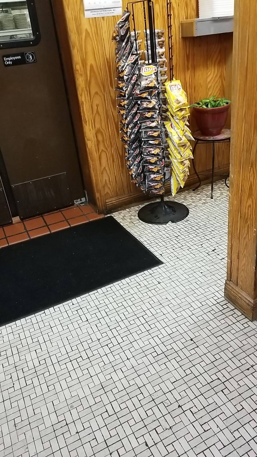 Schnells Restaurant | restaurant | 5501 4th St, Marrero, LA 70072, USA | 5043411155 OR +1 504-341-1155