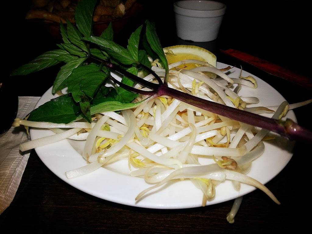 Noodles 28 | restaurant | at, 29번가, 417 3rd Ave, New York, NY 10016, USA | 2126792888 OR +1 212-679-2888