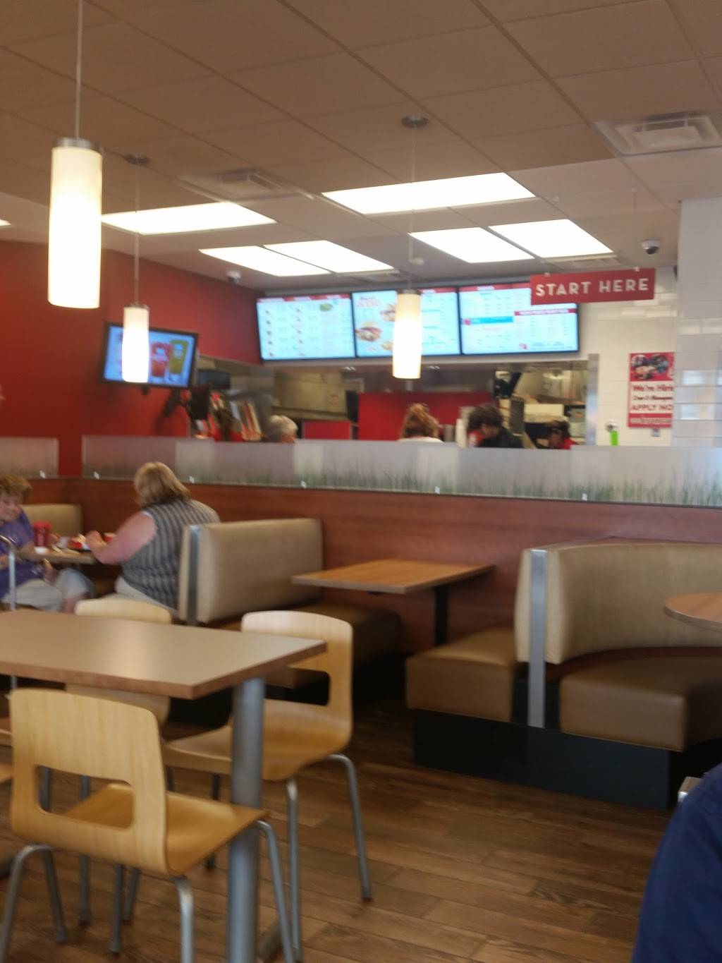 Wendys | restaurant | 28 Pearson Blvd, Gardner, MA 01440, USA | 9786303490 OR +1 978-630-3490