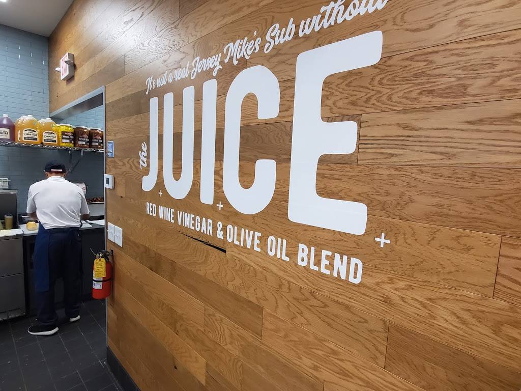 Jersey Mikes Subs | meal takeaway | 6450 N Desert Blvd Suite D104, El Paso, TX 79912, USA | 9152496855 OR +1 915-249-6855
