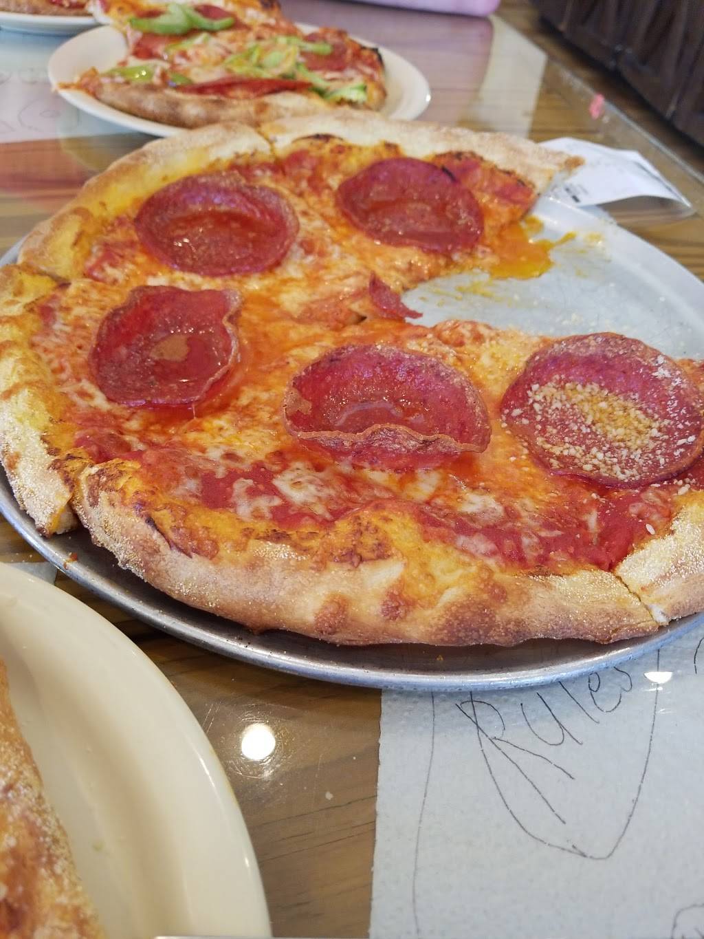 Fatboys Pizza Shack | restaurant | 116 E Main St #1300, Frostburg, MD 21532, USA | 3016892727 OR +1 301-689-2727