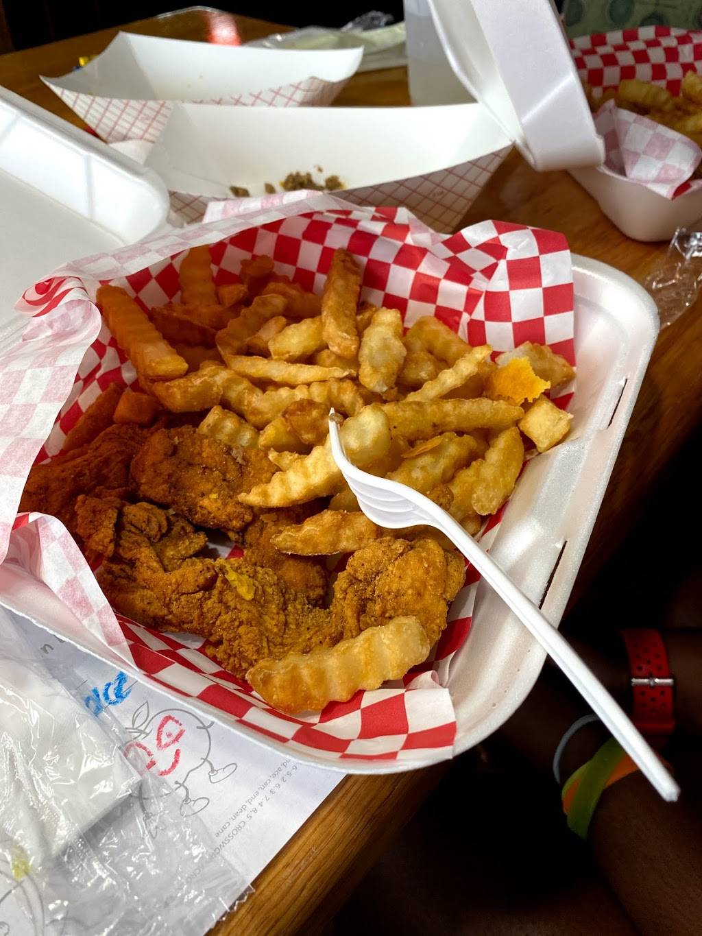 Pon Di River Caribbean Bar and Bistro | restaurant | 2344 Broad River Rd, Columbia, SC 29210, USA | 8036384220 OR +1 803-638-4220