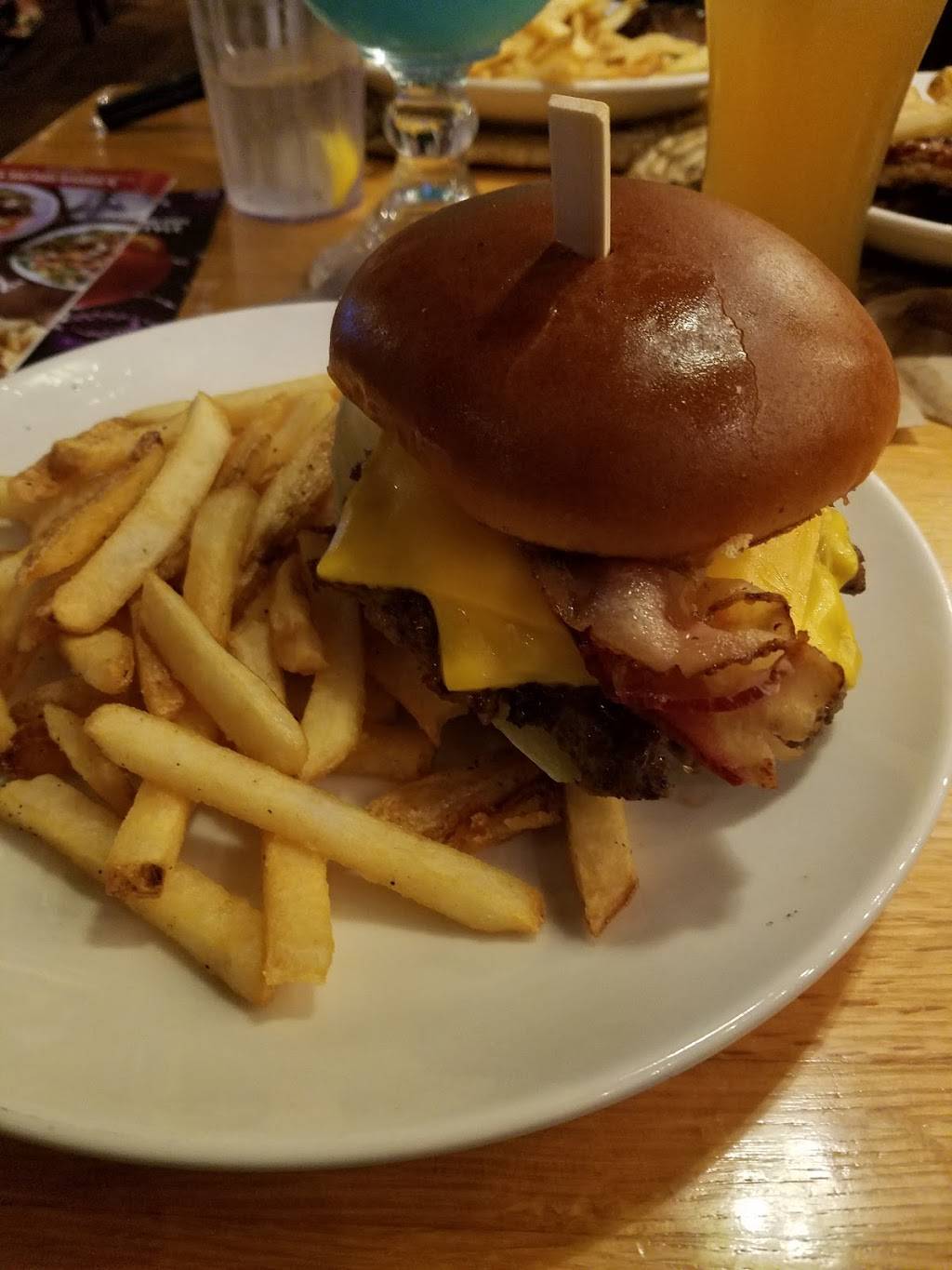 Applebees Grill + Bar | restaurant | 4329 S Tamiami Trail, Venice, FL 34293, USA | 9414977740 OR +1 941-497-7740