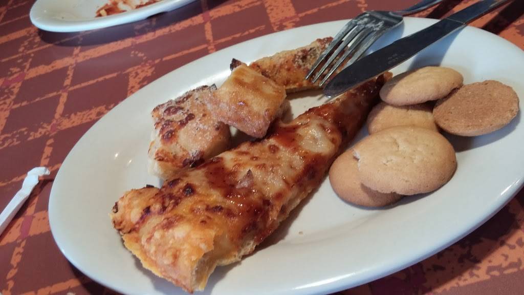 Pizza Hut | meal delivery | 350 Ridge Rd S, Wichita, KS 67209, USA | 3169419657 OR +1 316-941-9657