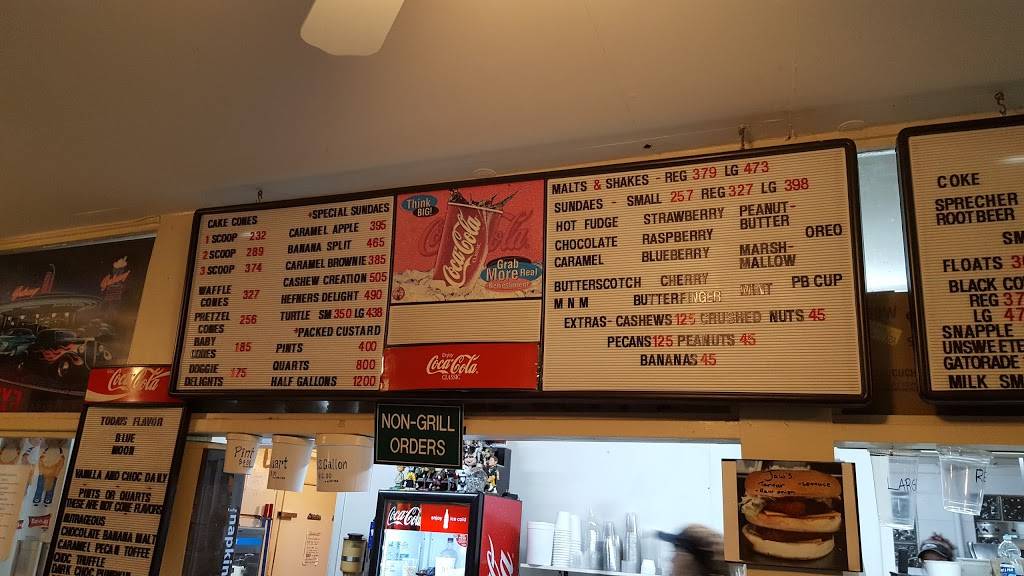 Hefners Frozen Custard & Jumbo Burgers | restaurant | N71W5184 Columbia Rd, Cedarburg, WI 53012, USA | 2623760601 OR +1 262-376-0601