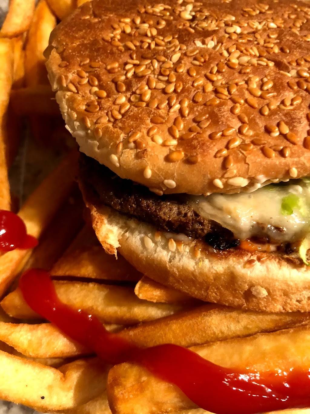 Adames Deli Grocery | restaurant | 113 Avenue D, New York, NY 10009, USA | 2125053257 OR +1 212-505-3257