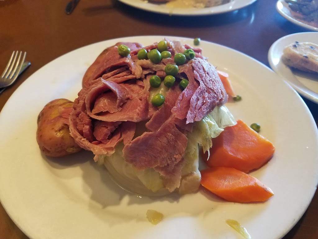 Dellis Restaurant Bar & Grill | restaurant | 8776 Philadelphia Rd, Rosedale, MD 21237, USA | 4109181600 OR +1 410-918-1600